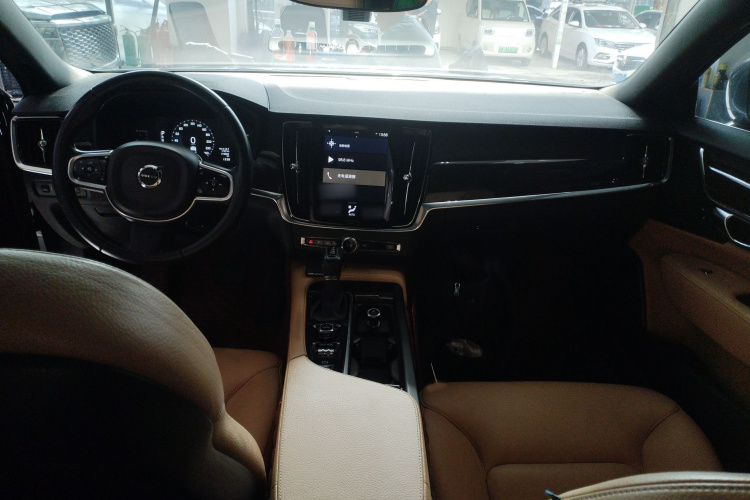 沃尔沃S90 2017款 T5 智远版中控内饰7002