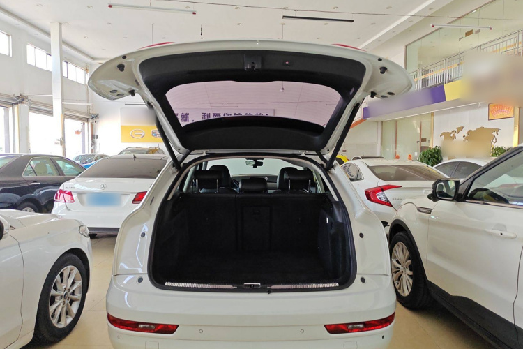 奥迪Q3 2018款 30周年年型 30 TFSI 时尚型局部细节23