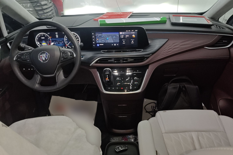 别克GL8 2022款 Avenir艾维亚 六座贤礼版中控内饰7002