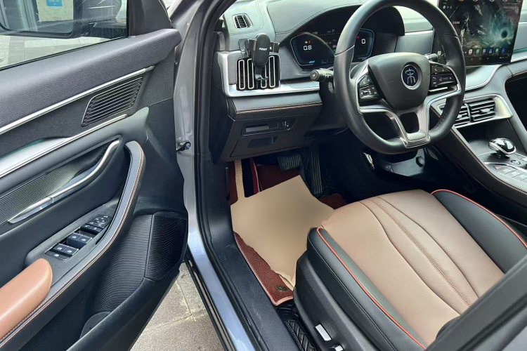 比亚迪 宋PLUS 2020款 1.5T 自动尊贵型中控内饰20