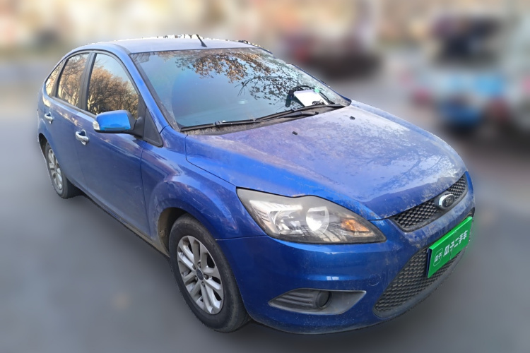 福特 福克斯 2013款 两厢经典 1.8L 手动基本型车身外观3