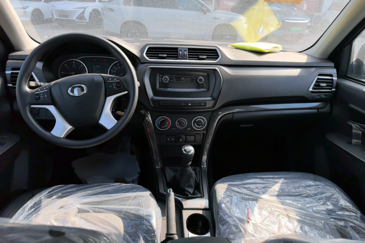 长城 风骏5 2023款 2.0T 柴油两驱精英型平槽车箱中控内饰7003