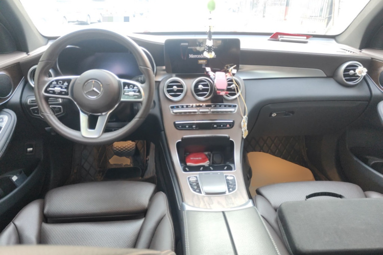 奔驰GLC 2020款 改款 GLC 260 L 4MATIC 豪华型中控内饰12