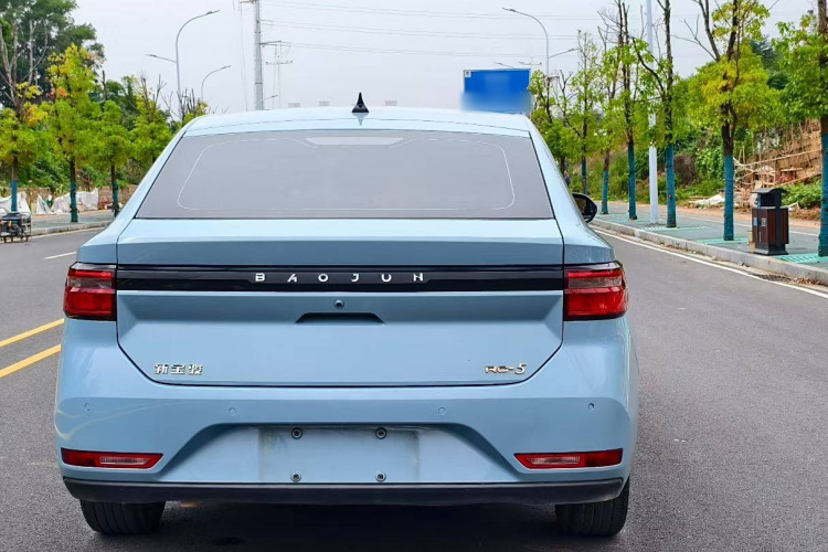 宝骏RC-5 2020款 1.5L 手动智耀豪华型车身外观6004