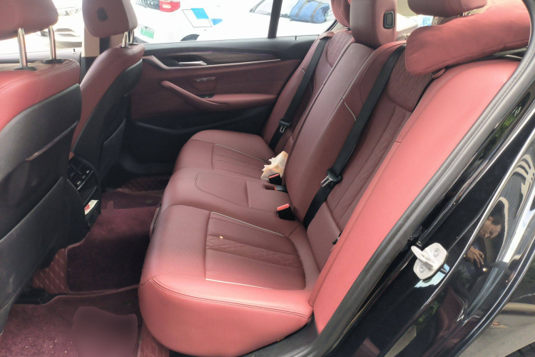 宝马5系新能源 2022款 改款 535Le 豪华套装中控内饰21