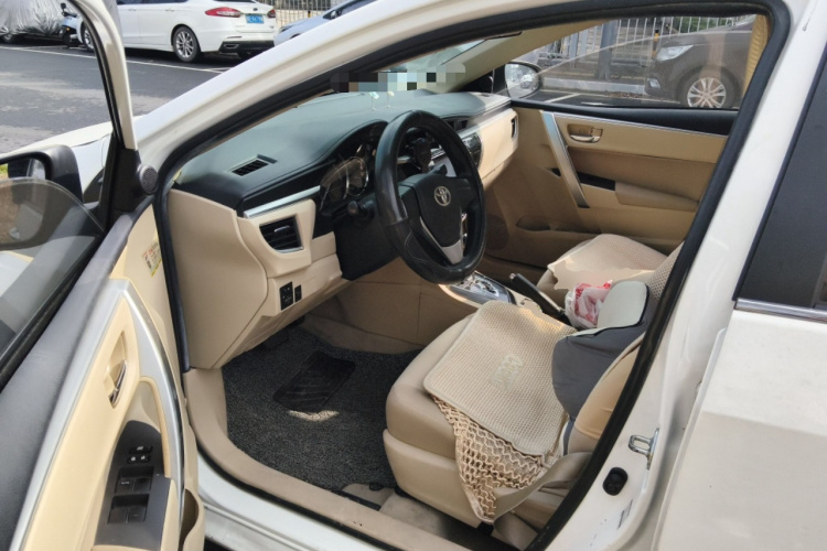 丰田 卡罗拉 2014款 1.6L CVT GL中控内饰20