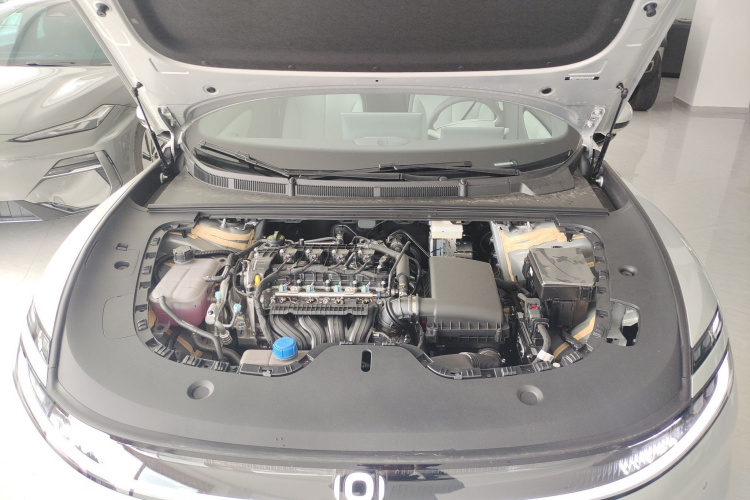 长安启源A06 2026款 240激光Ultra机舱底盘24