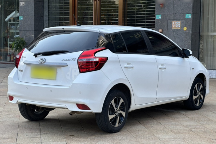 丰田 威驰FS 2017款 1.5L CVT锋驰版车身外观6009