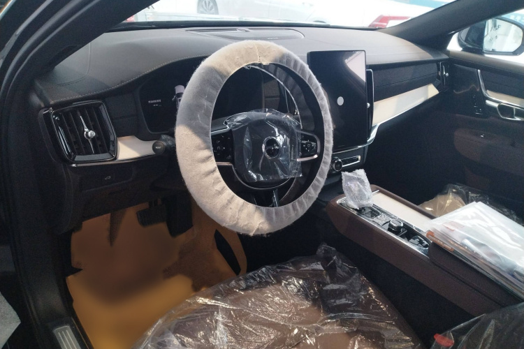 沃尔沃S90 2026款 B5 智远豪华版中控内饰7004