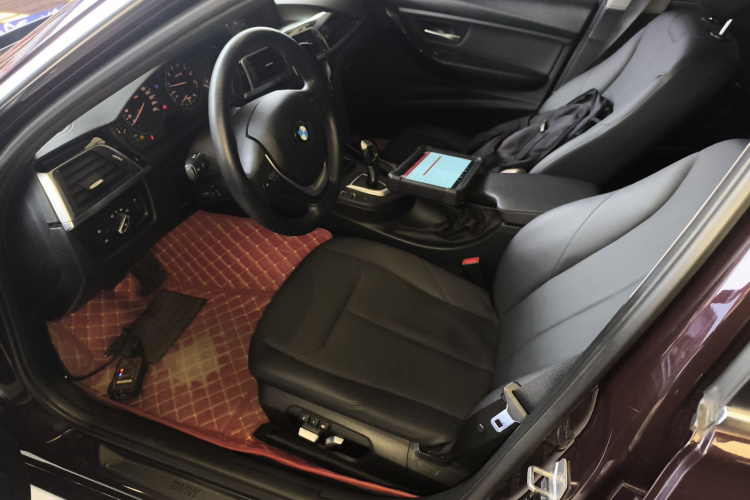 宝马3系 2017款 320Li xDrive 时尚型中控内饰19