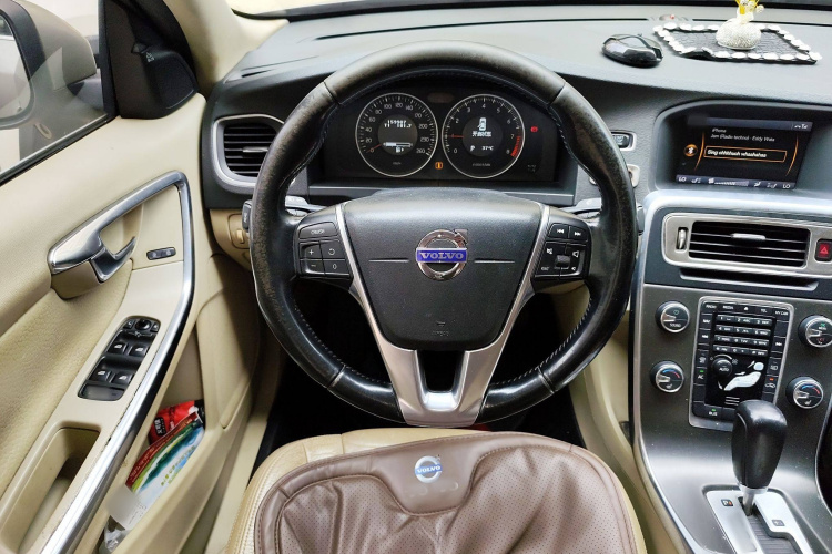 沃尔沃S60(进口) 2012款 T5 智尊版局部细节13