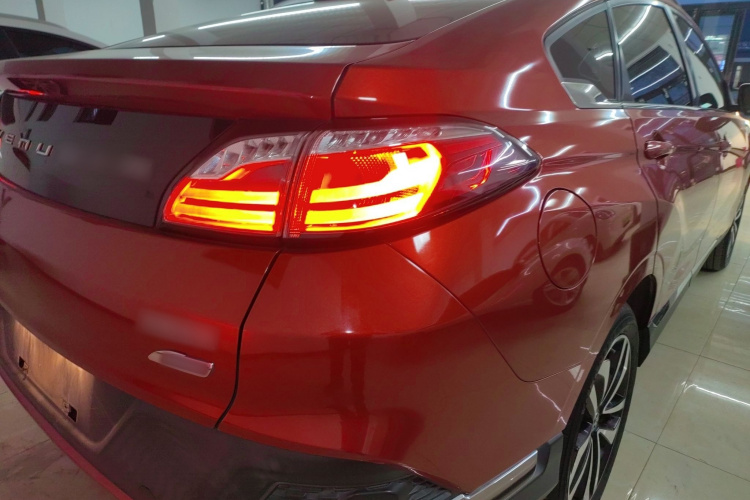 启辰T90 2017款 2.0L CVT智尚版车身外观9