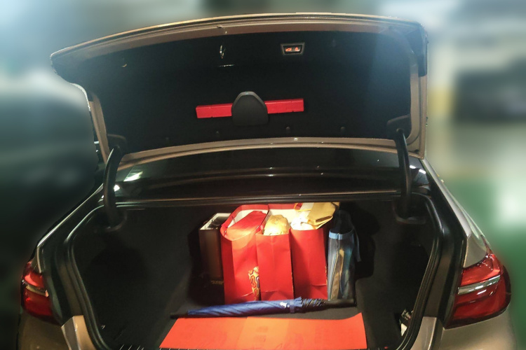 宝马7系 2017款 740Li xDrive 豪华型局部细节23