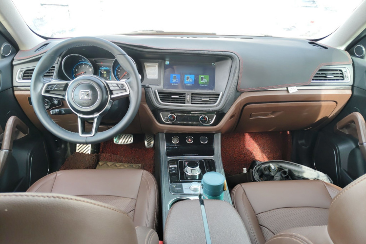 众泰T600 2016款 运动版 2.0T DCT尊享型中控内饰12