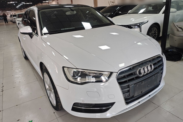 奥迪A3 2015款 Sportback 35 TFSI 百万纪念舒享型车身外观6002