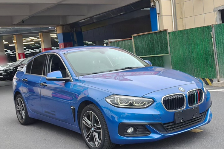 宝马1系 2019款 118i 时尚型车身外观6001