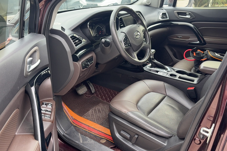 广汽传祺 传祺GS4 2017款 235T 自动两驱豪华智联版中控内饰7002