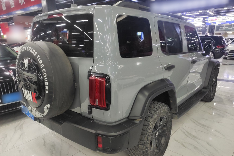 坦克300 2024款 2.0T 征服者车身外观7