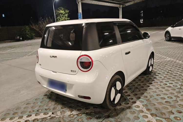 长安启源 长安Lumin 2023款 205km 香沁款车身外观7