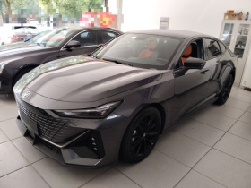 长安UNI-V 2022款 1.5T 尊贵型