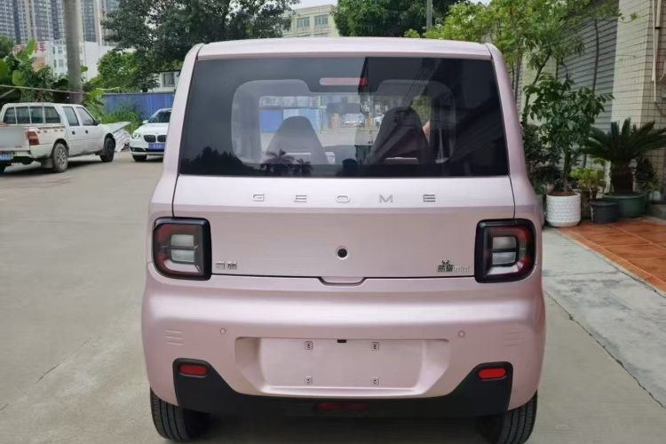 吉利银河 2023款 熊猫mini 200km 耐力熊车身外观6008