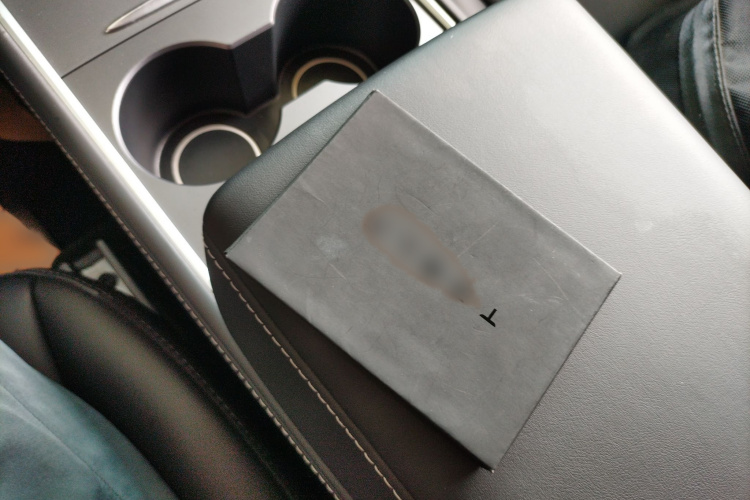 特斯拉 Model Y 2022款 改款 后轮驱动版中控内饰7001