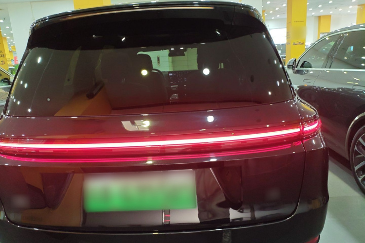 理想汽车 理想L9 2023款 Pro车身外观6