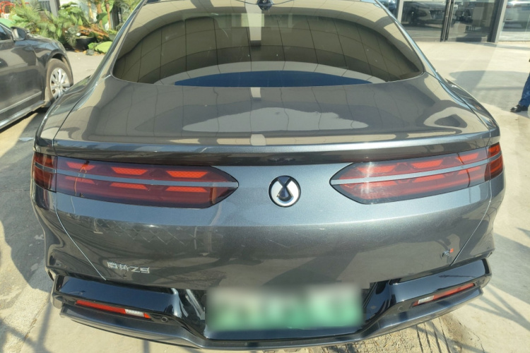 腾势Z9 2024款 1100km 四驱Ultra版车身外观6004