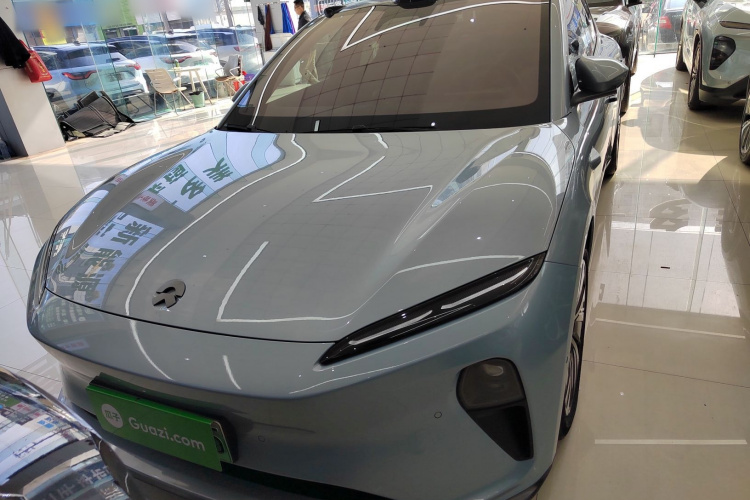 蔚来ET5 2022款 75kWh车身外观2