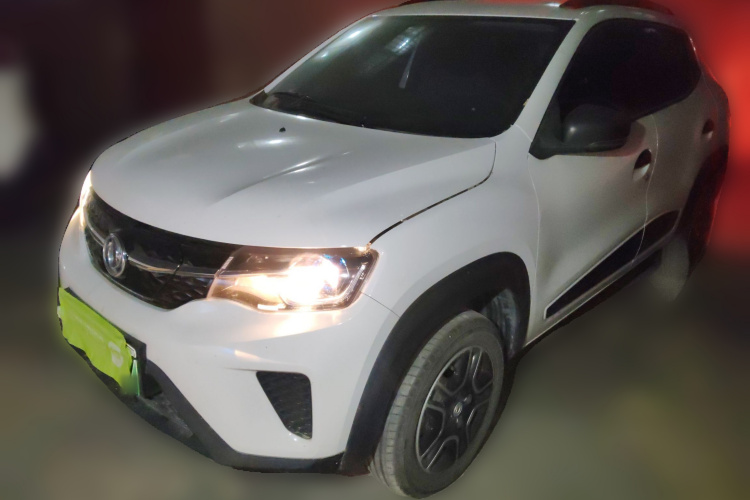 东风纳米EX1 2023款 PRO 轻风版闪电型车身外观1