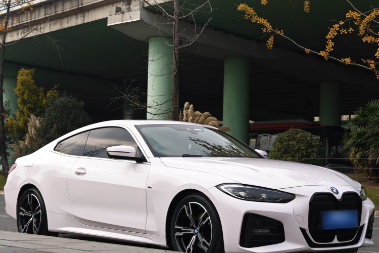 宝马4系 2022款 425i M运动套装车身外观6004