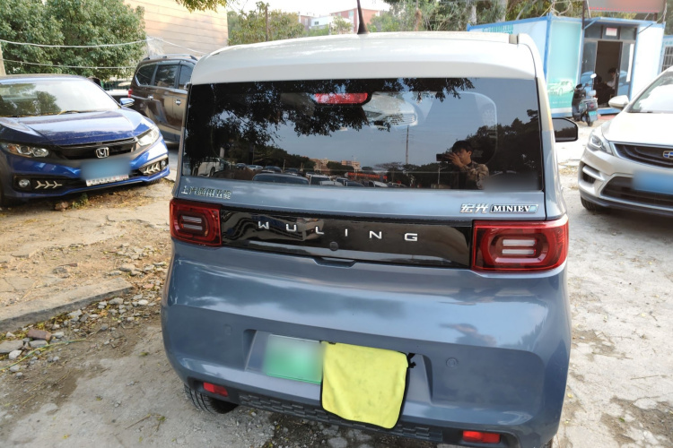 五菱汽车 宏光MINIEV 2022款 马卡龙臻享款 磷酸铁锂车身外观6