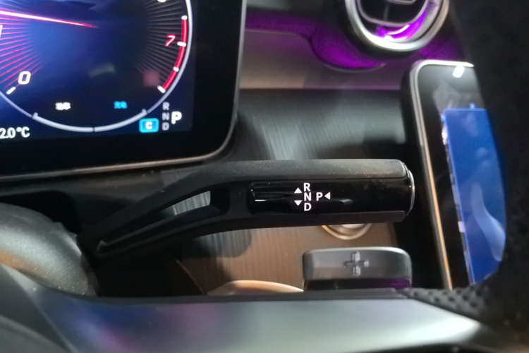 奔驰C级 2023款 改款 C 260 L 运动版局部细节18