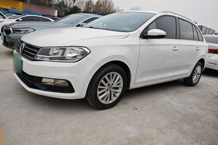 大众 桑塔纳 2017款 浩纳 1.6L 自动舒适版车身外观4