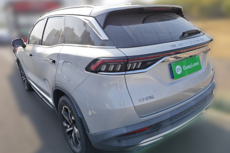 北京汽车 北京X7 2022款 1.5TD DCT致尚版车身外观5