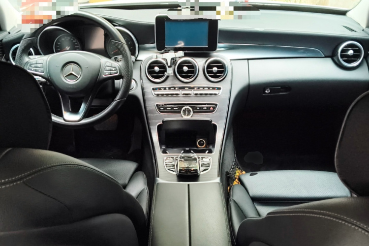 奔驰C级 2015款 改款 C 180 L 运动型中控内饰12
