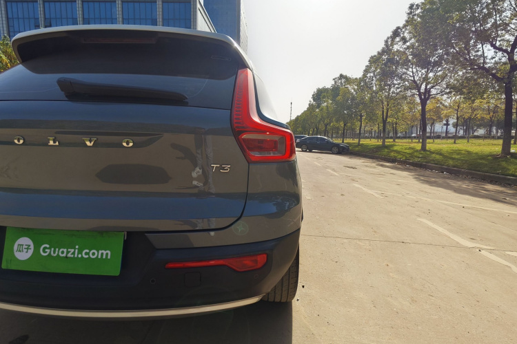 沃尔沃XC40 2020款 T3 智行时尚版车身外观6013