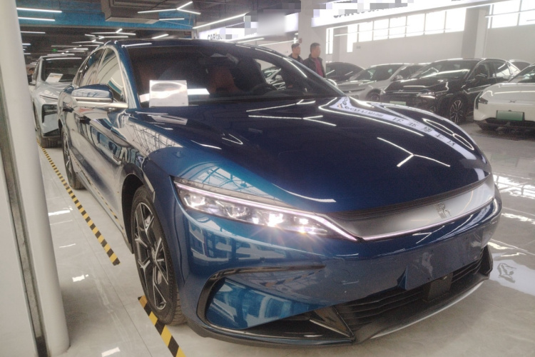 比亚迪 汉 2022款 EV 创世版 715KM前驱旗舰型车身外观3