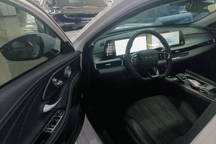 奇瑞 风云A8 2024款 127 驭风版中控内饰20