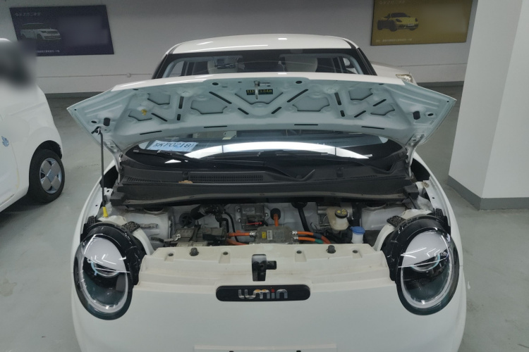 长安启源 长安Lumin 2022款 155km 清甜款机舱底盘24