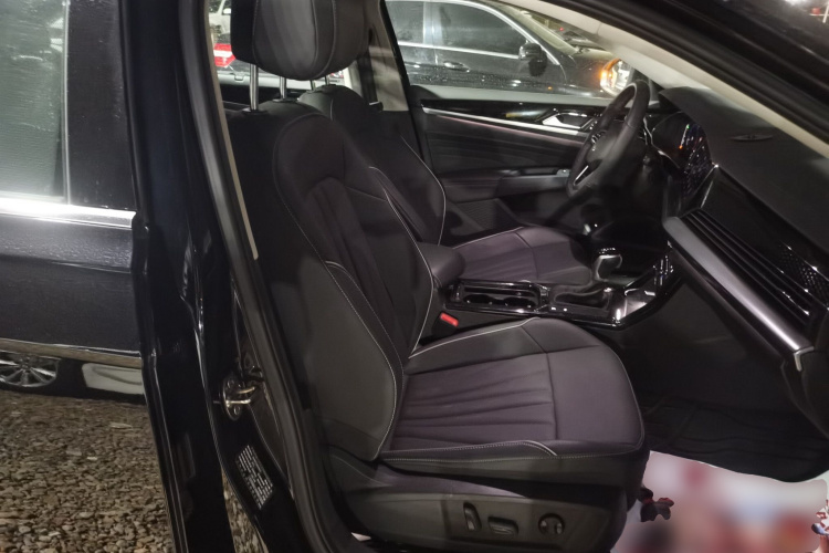 大众 帕萨特 2024款 380TSI 星空豪华版局部细节41