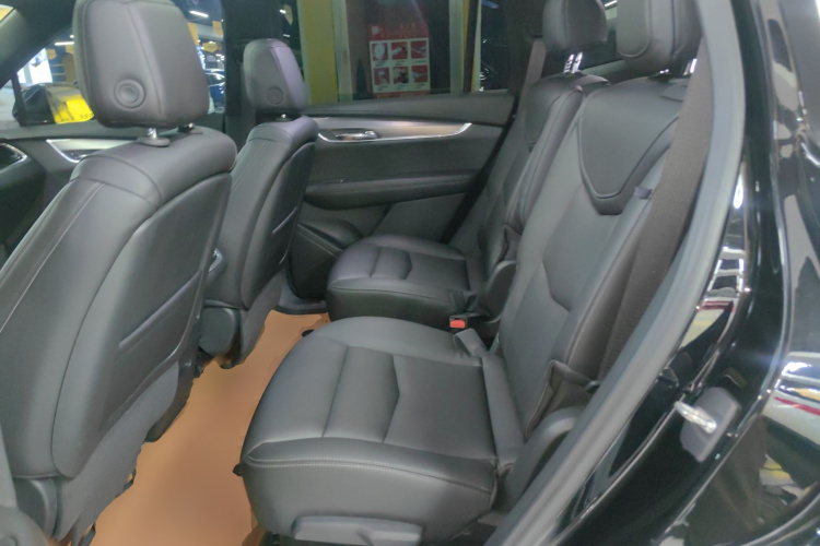 凯迪拉克XT6 2021款 28T 六座风尚型中控内饰7004