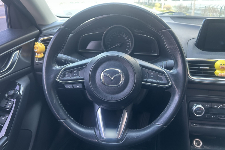 马自达3 昂克赛拉 2017款 三厢 2.0L 自动尊贵型 国V中控内饰7005