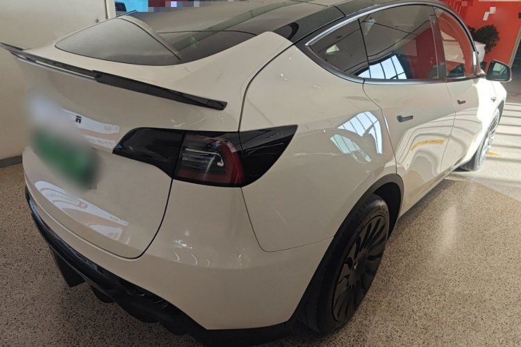 特斯拉 Model Y 2022款 改款 后轮驱动版车身外观6005