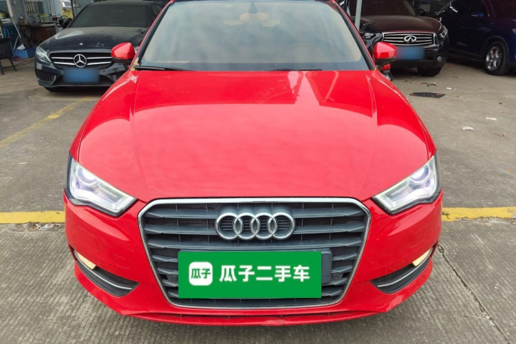 奥迪A3 2015款 Sportback 35 TFSI 百万纪念智领型车身外观2