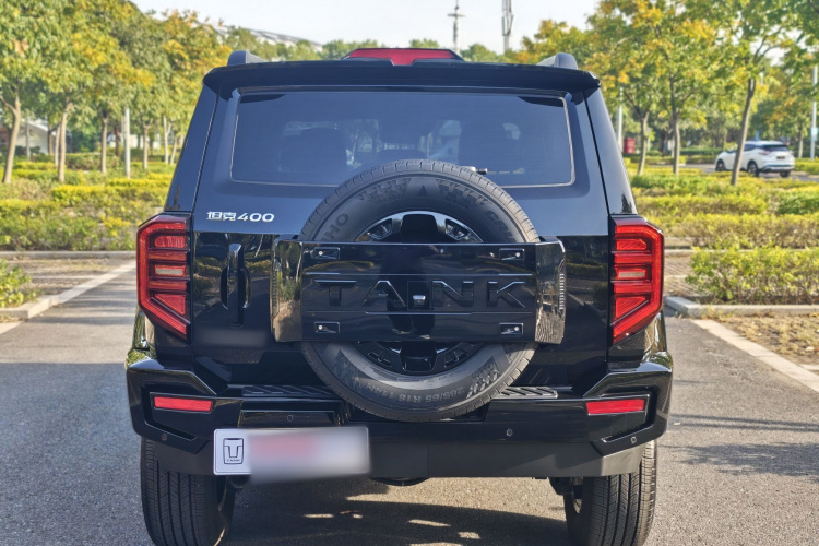 坦克400 2025款 2.0T 汽油版车身外观6008