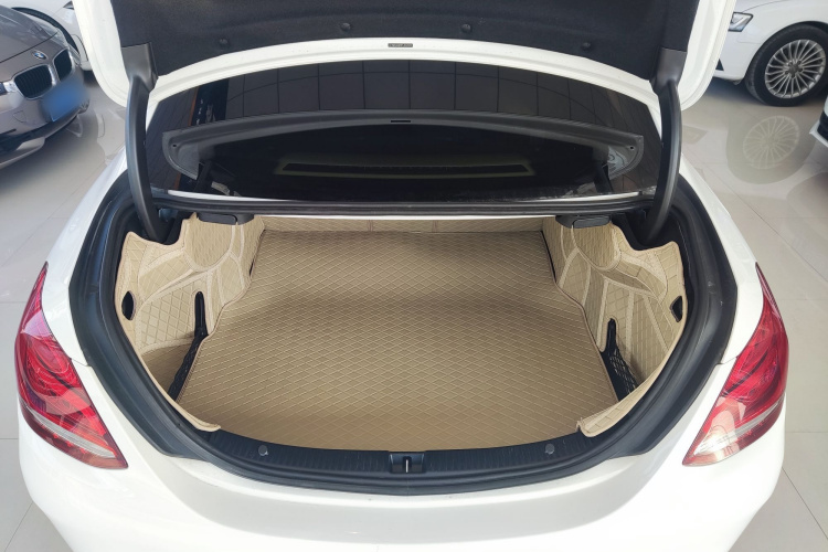 奔驰C级 2015款 C 180 L 运动型局部细节23