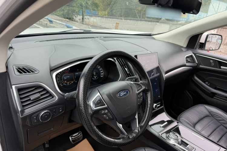 福特 锐界 2020款 EcoBoost 245 两驱豪锐型 7座中控内饰7008