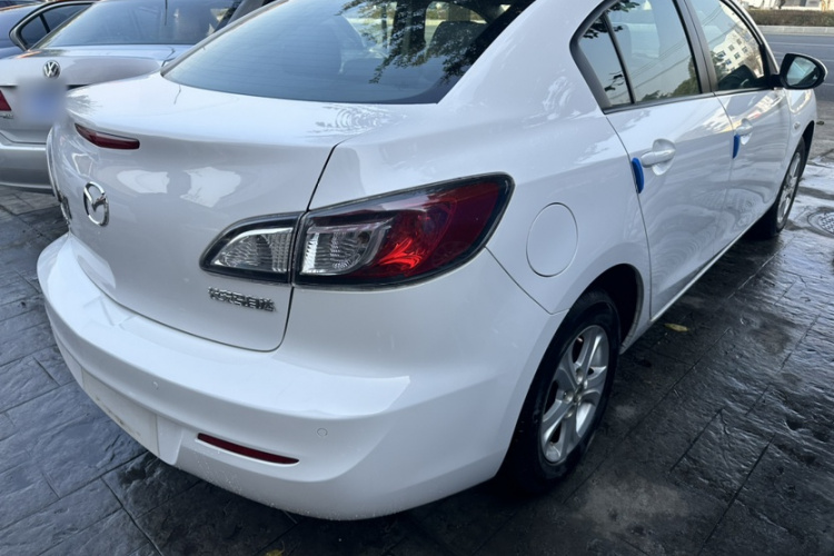 马自达3星骋 2013款 三厢 1.6L 自动精英型车身外观6005