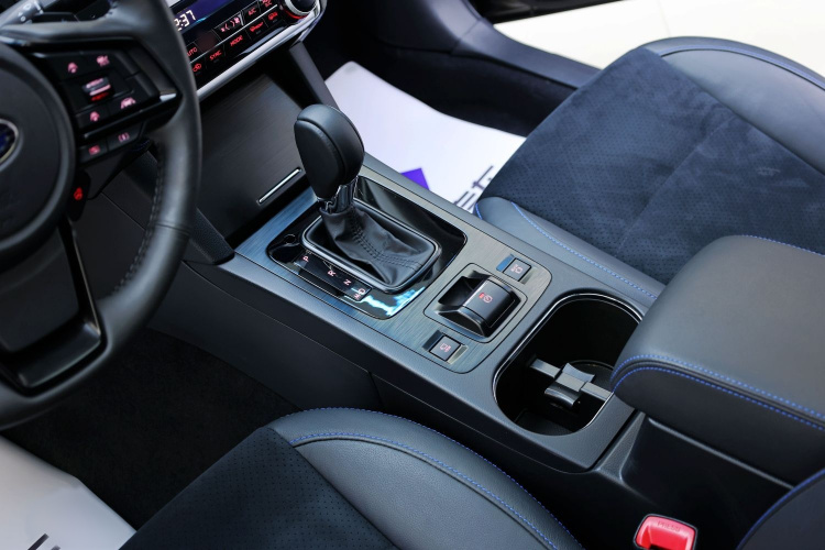 斯巴鲁 力狮 2020款 改款 2.5i 荣耀限量版 EyeSight中控内饰7005